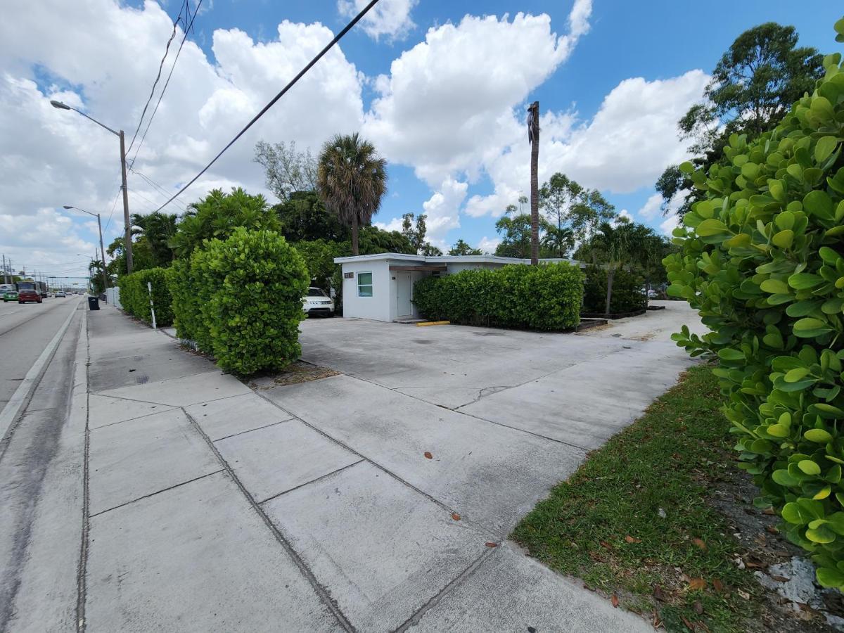 Private Aparment Studio In The Hard Of Miami Unit # 6 Opa-locka Dış mekan fotoğraf